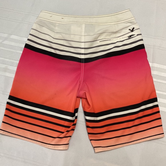 American Eagle Mens Swim Shorts Features - EUC Size S - Picture 2 of 7